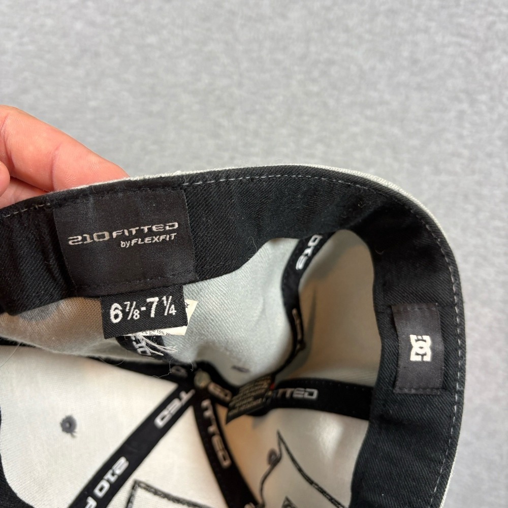 DC Shoes Hat Cap 210 Fitted Flexfit Grey Big Logo Skater Y2K S/M 6 7/8-7 1/4 - Picture 9 of 10
